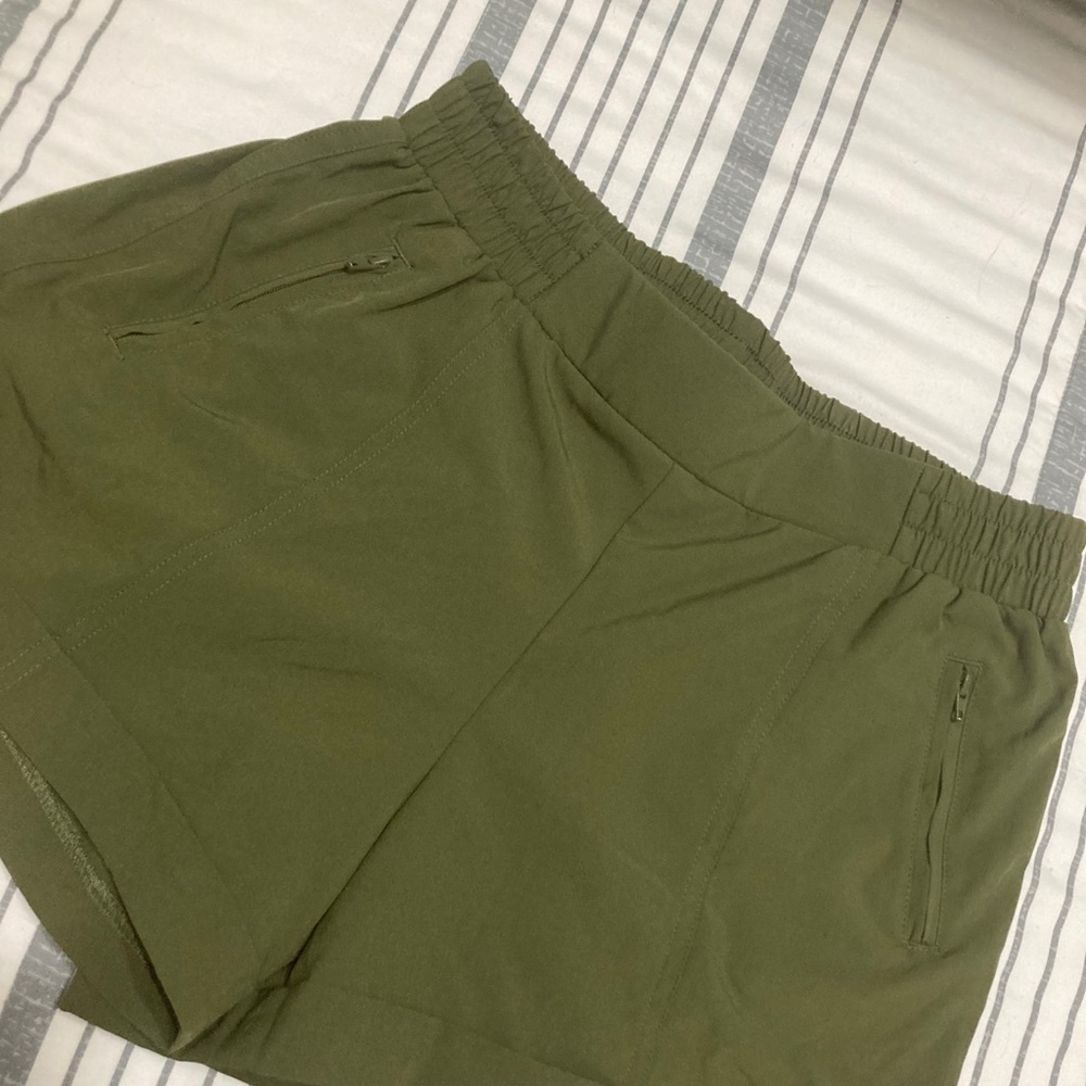 Olive Green Athletic Old Navy Shorts with Pockets